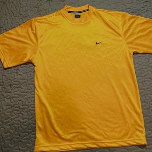 Vintage Nike Casual Wear Jersey • Yellow • Sz Medium